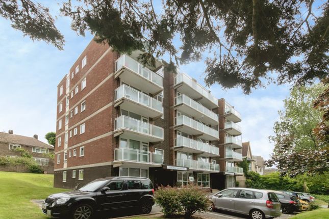 3 bed property, in Upperton Road, £240,000