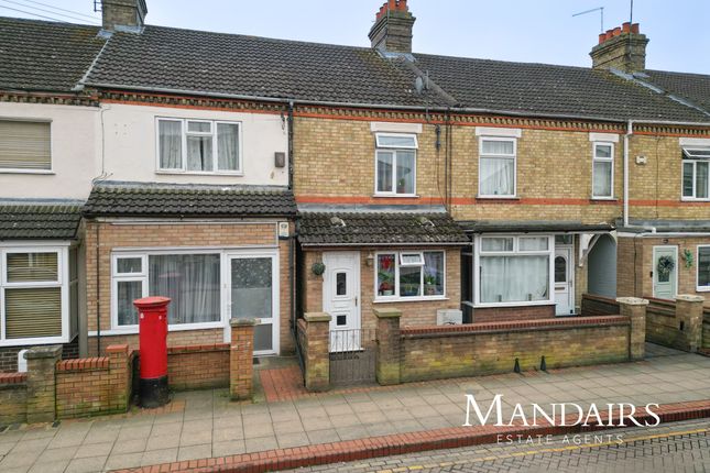 3 bed property, in Belsize Avenue, £175,000
