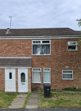 1 bed property, in Gordon Crescent, £115,000