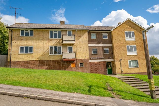 2 bed property, in Sidbury Circular Road, £110,000