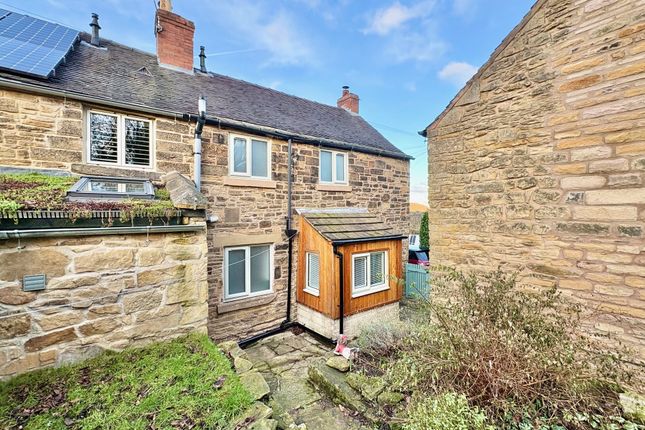 2 bed property, in Fritchley Lane, £275,000