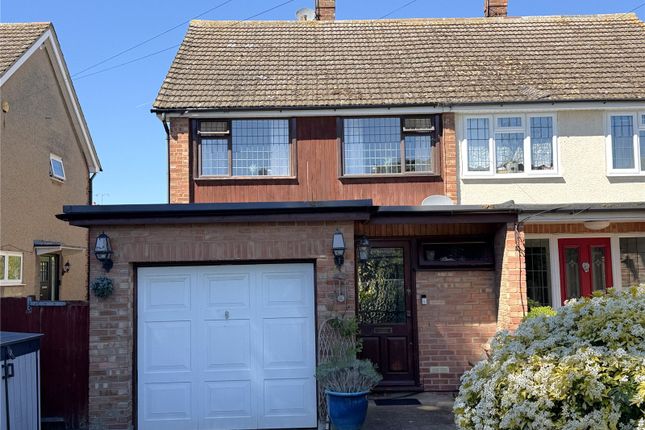 4 bed property, in Second Avenue, £445,000