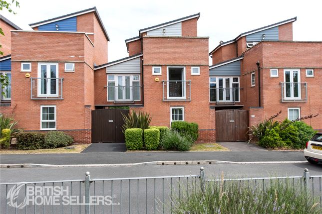 3 bed property, in The Moorings, £330,000