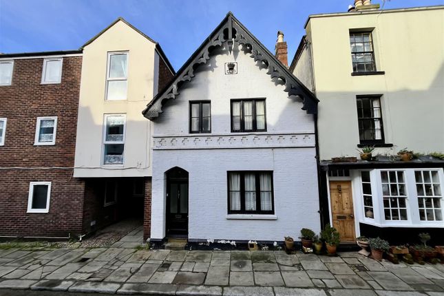 2 bed property, in All Saints Street, £325,000