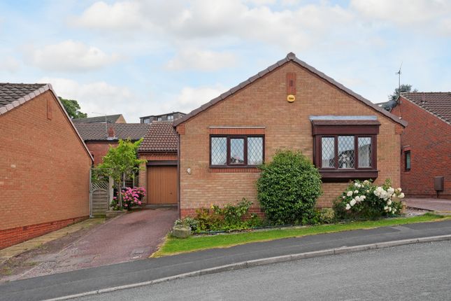 2 bed property, in Celandine Gardens, £340,000