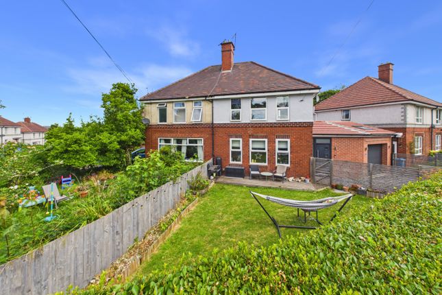 3 bed property, in Meadow Head Avenue, £295,000