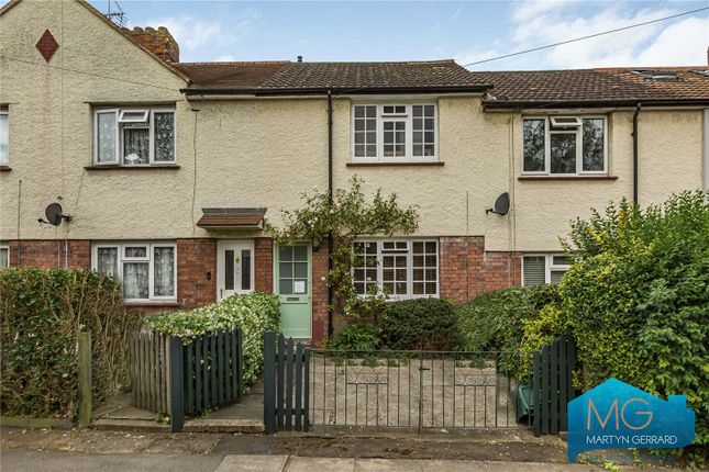 2 bed property, in Hill Road, £625,000