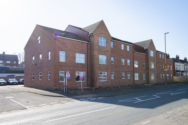 2 bed property, in James Court, £42,000