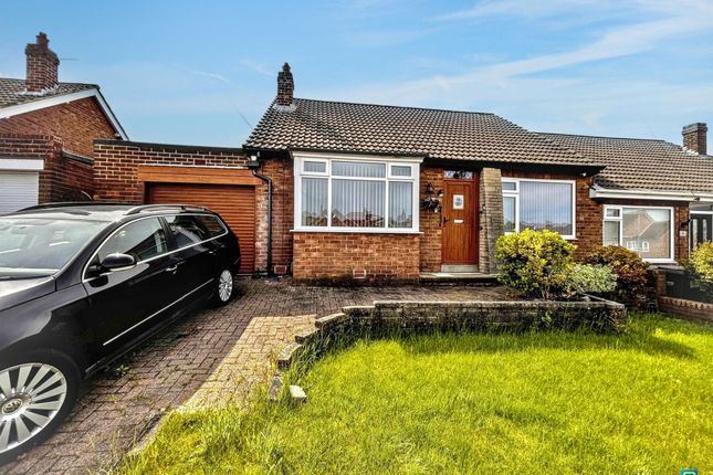 2 bed property, in Birchfield Gardens, £210,000