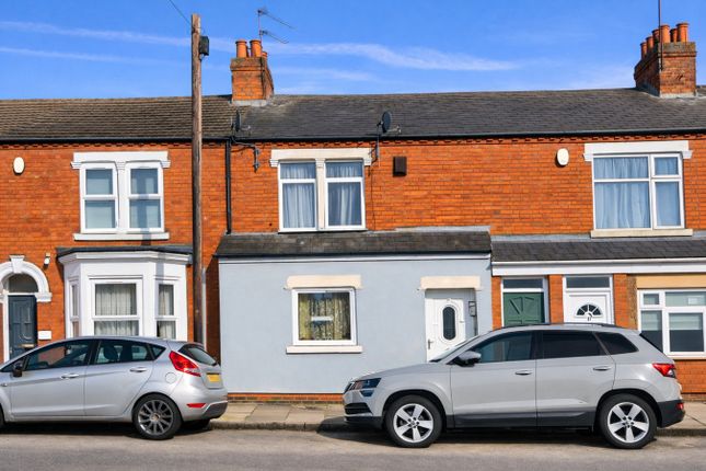 2 bed property, in Collingwood Road, £200,000