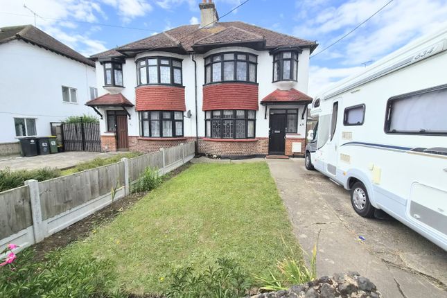 3 bed property, in Ashingdon Road, £350,000