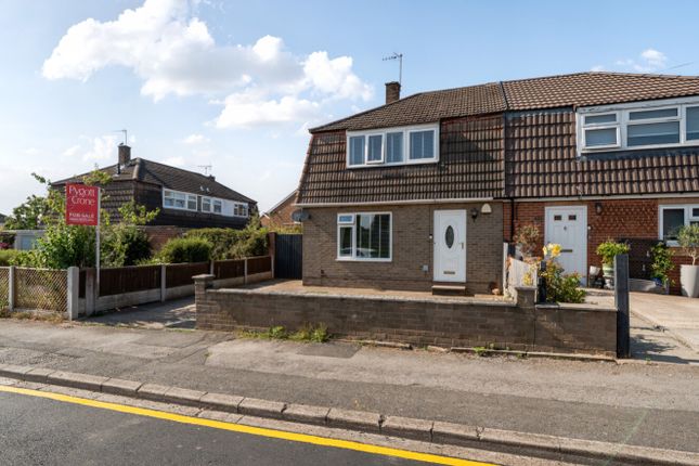3 bed property, in Smithy Crescent, £230,000