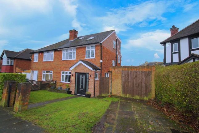 4 bed property, in Ferrymead Gardens, £629,950
