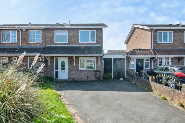 3 bed property, in Beverston Road, £230,000
