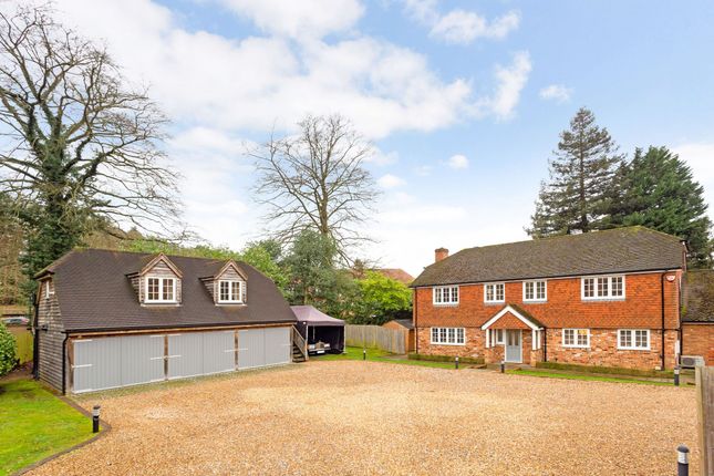 5 bed property, in Holmes Close, £1,999,950