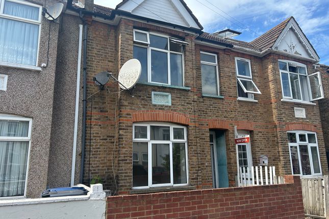 3 bed property, in Southall, £400,000