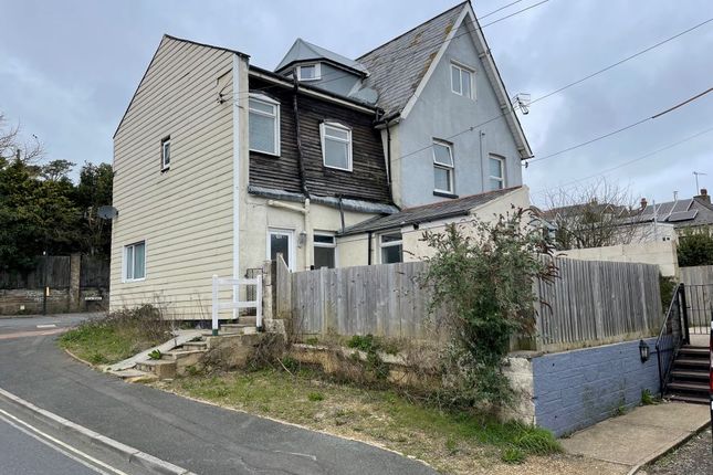 3 bed property, in 101 New Road, £95,000