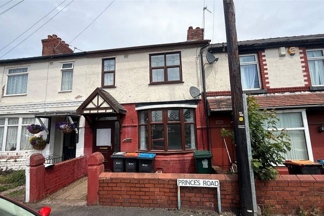 2 bed property, in Princes Road, £90,000