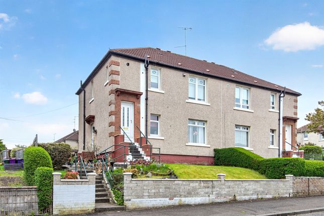 2 bed property, in Forge Street, £90,000