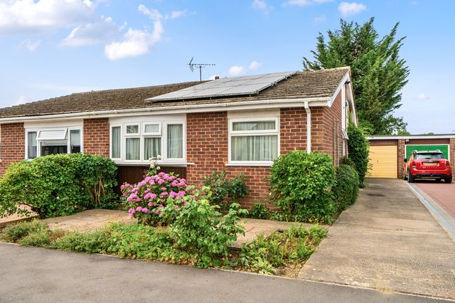 2 bed property, in Seven Acres, £400,000