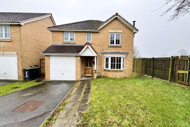 4 bed property, in Winford Grove, £157,000