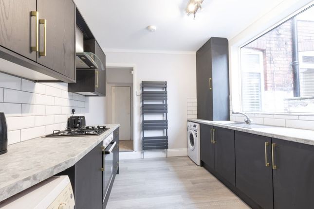 4 bed property, in Falmouth Street, £139,950