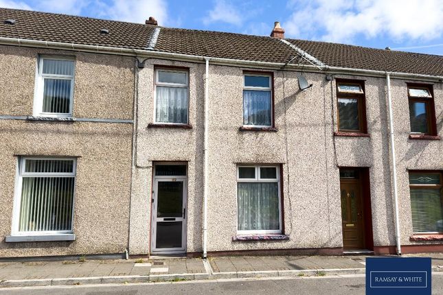 3 bed property, in Glanaman Road, £79,950