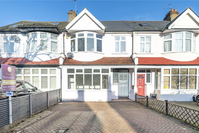 3 bed property, in Palace View, £675,000
