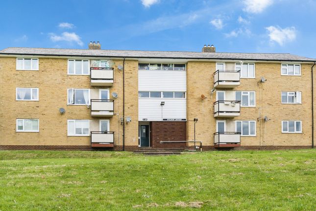 2 bed property, in Sidbury Circular Road, £135,000