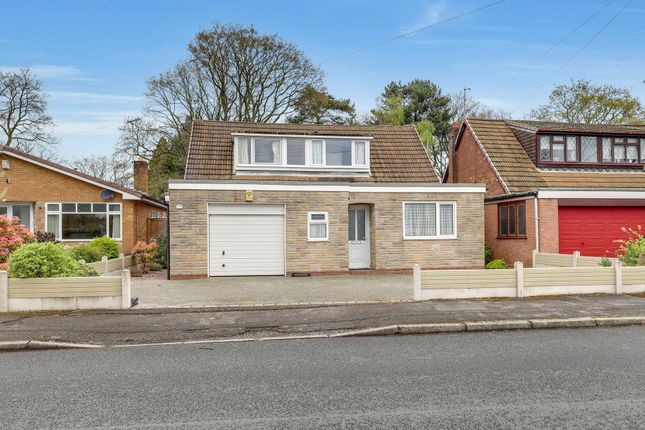4 bed property, in Oakwood Drive, £325,000