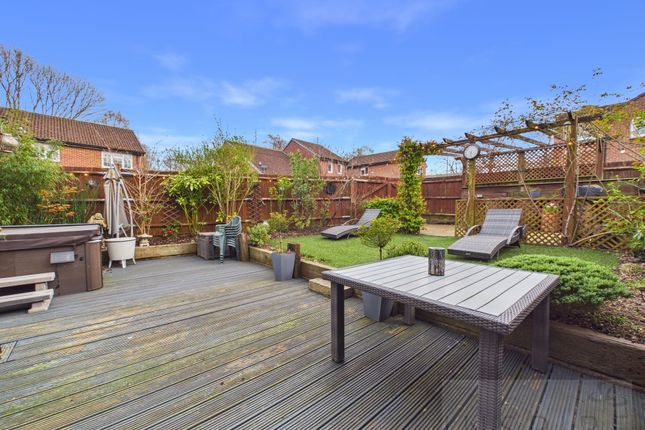3 bed property, in St. Helier Close, £375,000