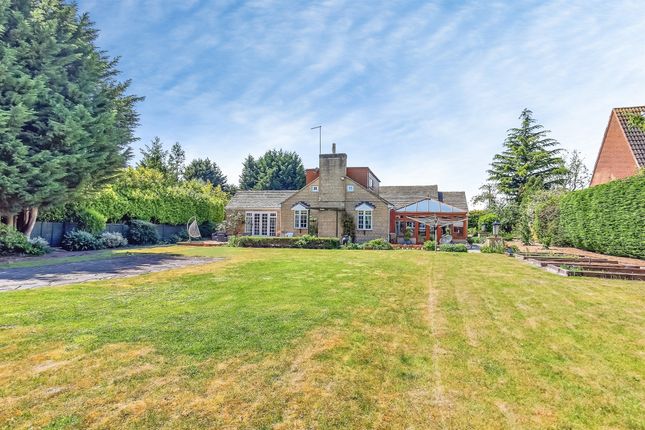 5 bed property, in Elton Road, £780,000