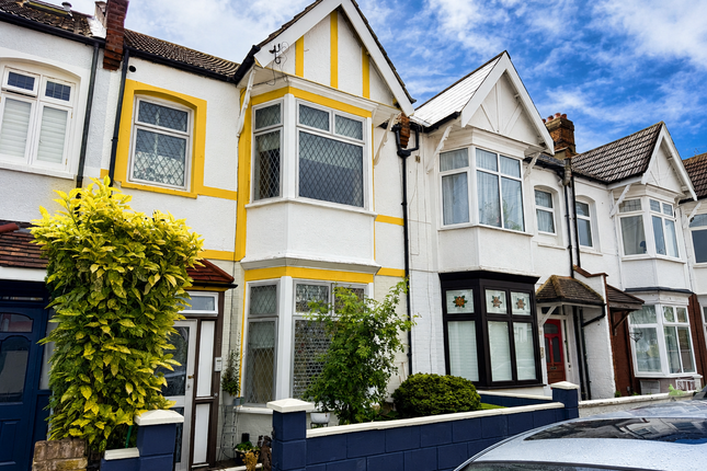 5 bed property, in Ribblesdale Road, £975,000