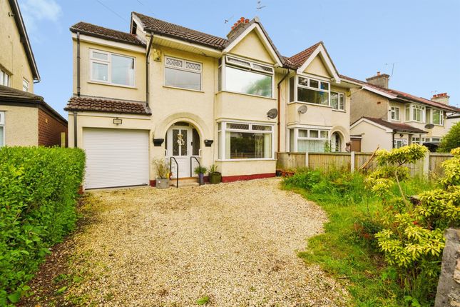 4 bed property, in Raeburn Avenue, £325,000