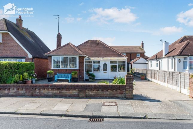 2 bed property, in South Avenue, £225,000