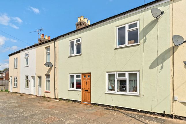 3 bed property, in Seagate Terrace, £95,000
