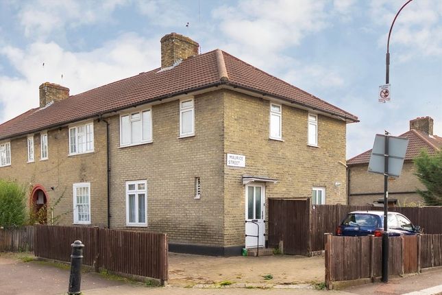 4 bed property, in Bentworth Road, £650,000