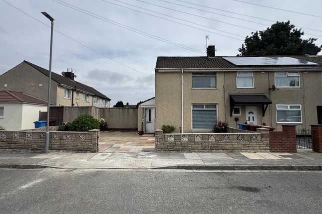 2 bed property, in Heskin Close, £115,000
