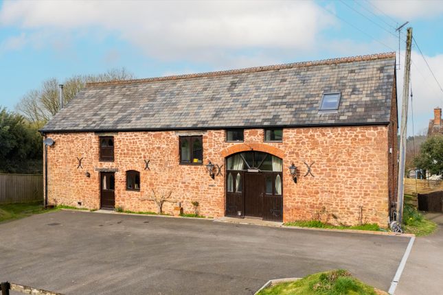 4 bed property, in Cobhay, £1,100,000