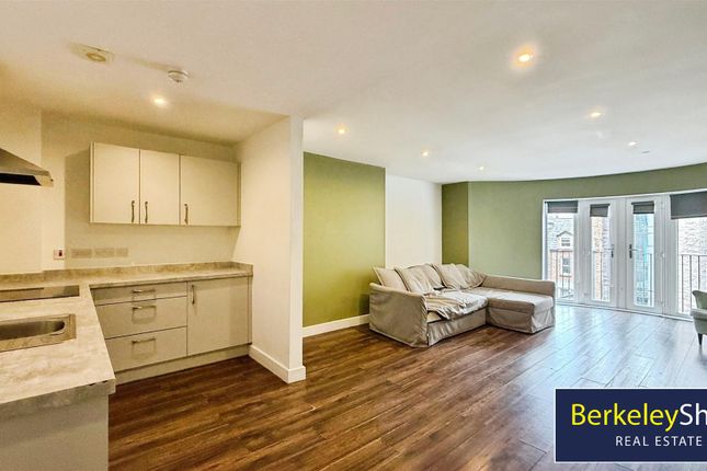 2 bed property, in Colquitt Street, £170,000