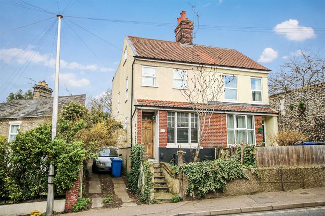 4 bed property, in Ketts Hill, £230,000