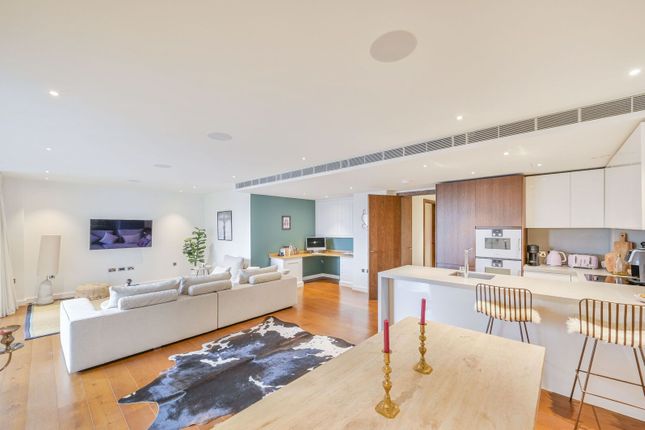 2 bed property, in Chartwell House, £1,350,000