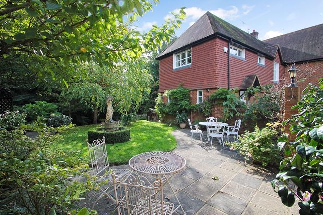 3 bed property, in Wellers Court, £999,950
