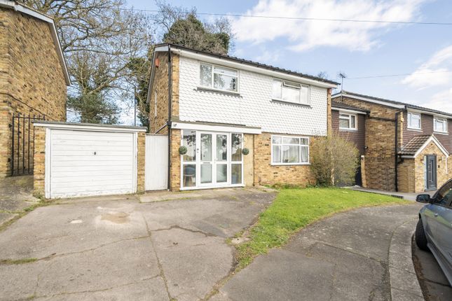 3 bed property, in Sequoia Park, £725,000