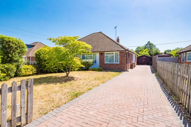 2 bed property, in Lawford Crescent, £450,000