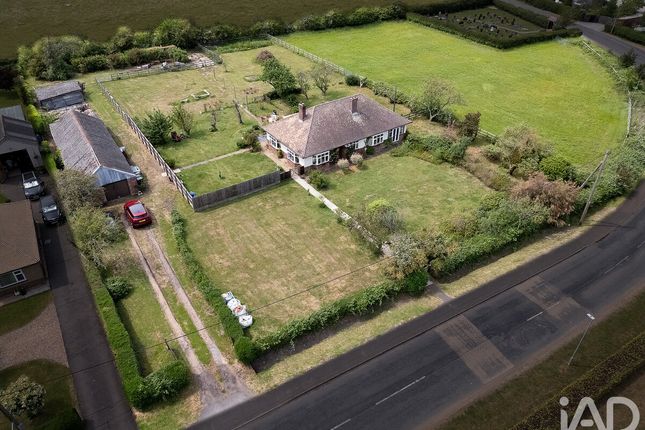 4 bed property, in Martins Lane, £850,000