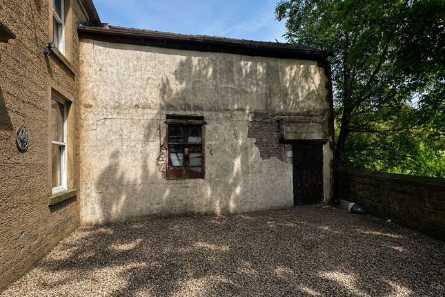 Land, in Hallwell Street, £20,000