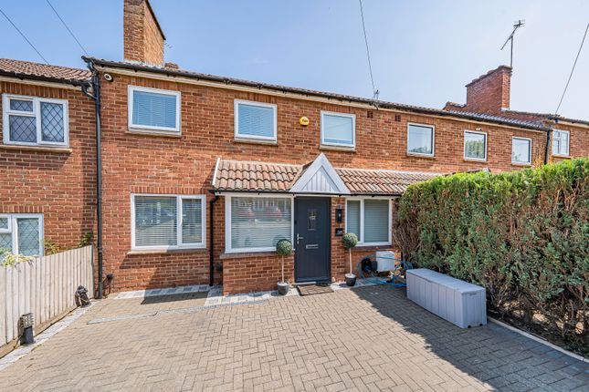 3 bed property, in Leachcroft, £625,000