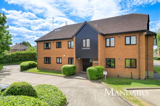 2 bed property, in Stagshaw Drive, £110,000