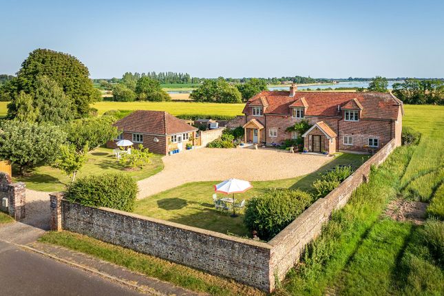 6 bed property, in Newells Lane, £1,695,000